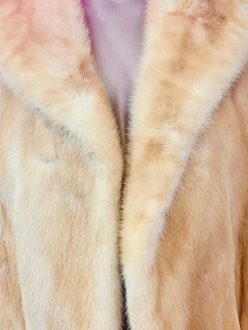 112. Vintage Gus Mayer Mink Stole One Size Cream Elegant Fur Coat
